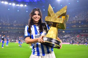 Alana Flores es reconocida por el CMB; tras brillar en el boxeo