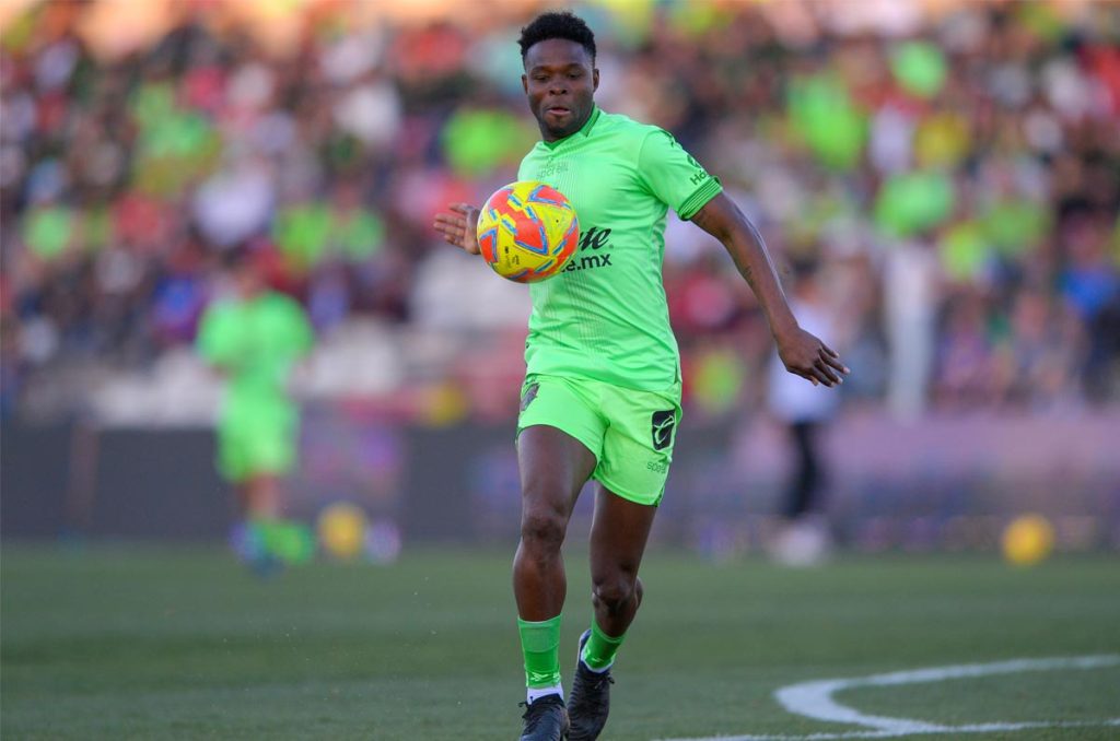 Avilés Hurtado se mantiene jugando en el futbol de Colombia