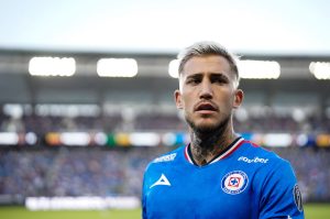 Cruz Azul ya tendría al central para reemplazar a Gonzalo Piovi