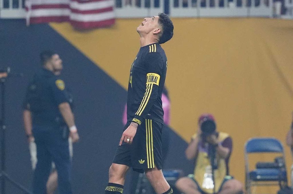 El Fenerbahce de Eson Álvarez fue eliminado por el Benfica en Champions League