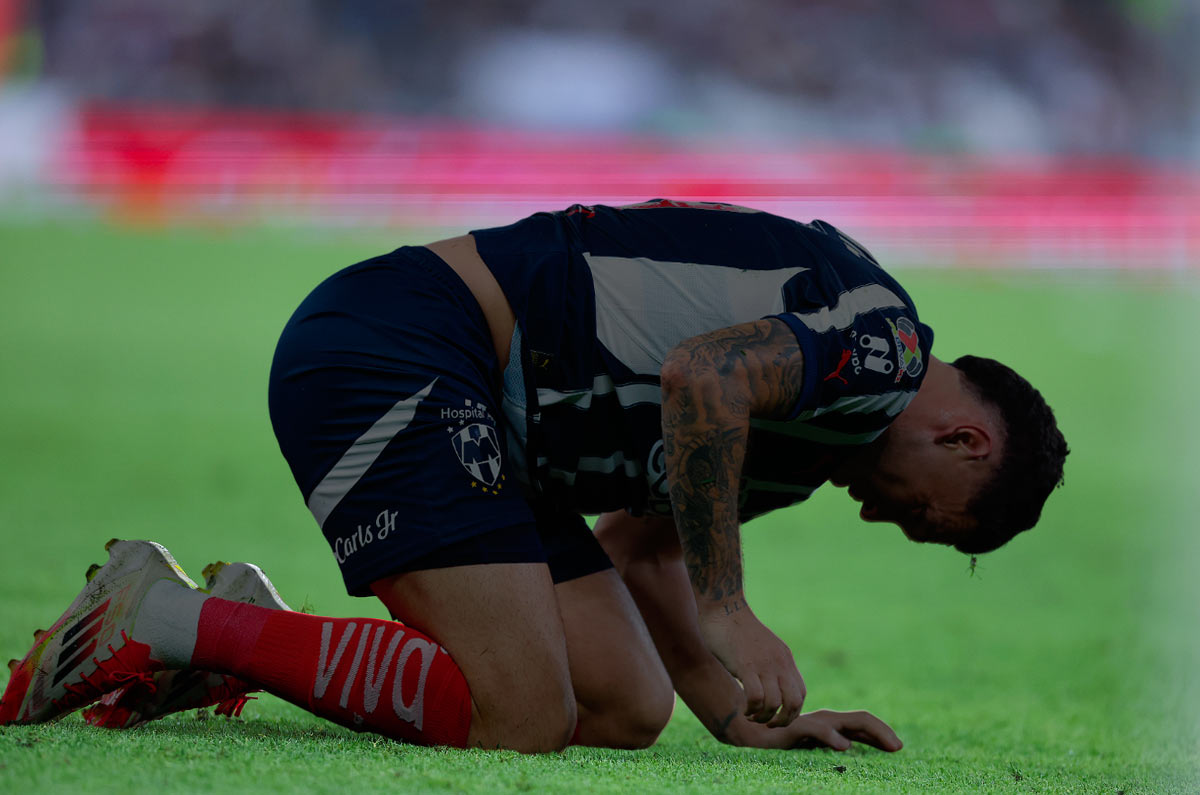 El problema de 4 millones de dólares de Rayados busca salir a Europa
