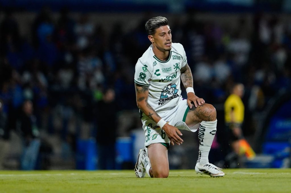 Emiliano Rigoni se quedará en el León a pesar de tener ofertas para salir