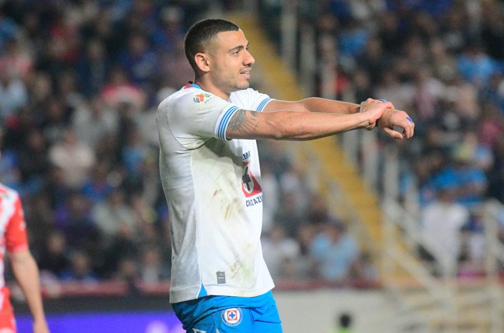 Giorgos Giakoumakis finalmente deja al Cruz Azul, pero ahora busquen que represente dinero de vuelta