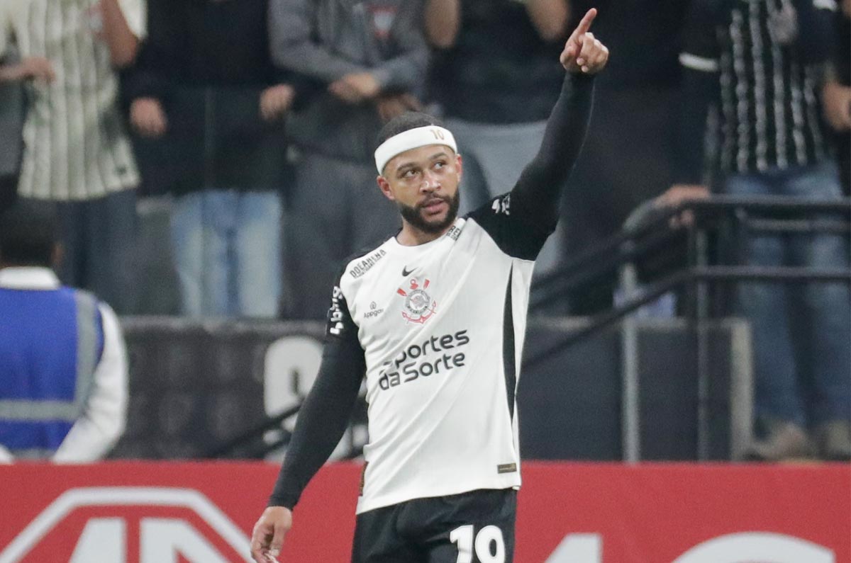 Grupo Pachuca va por el bombazo de Memphis Depay