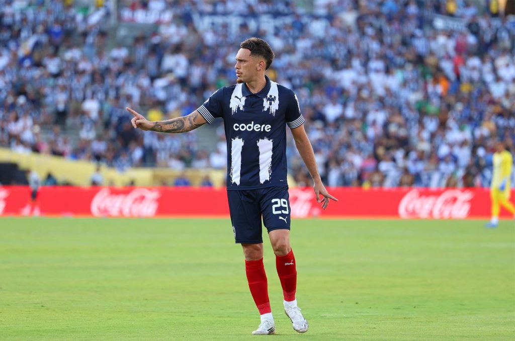 Lucas Ocampos se ha convertido en un problema para Rayados de Monterrey