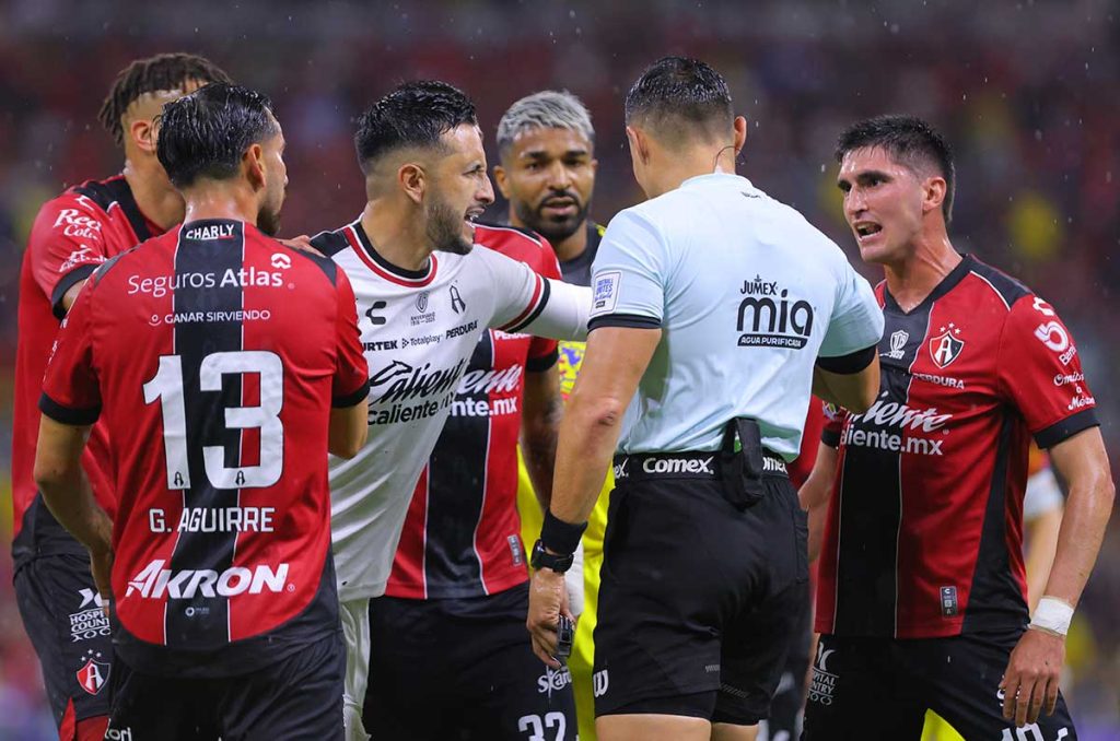 Marco Antonio 'Gato' Ortiz sancionó dos penales a favor del América
