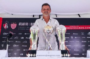 Misión imposible para Diego Cocca: El Atlas Bicampeón se desmanteló en su ausencia