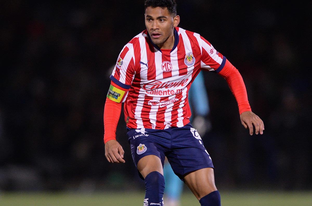 ¿Por qué Tiba Sepúlveda se quiere ir de Chivas?