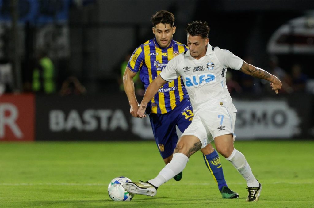 Pumas está buscando a Cristian Pavón de Gremio