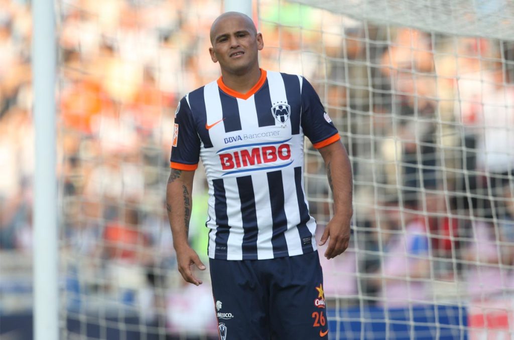 El salario más alto de Chupete Suazo con Rayados de Monterrey fue de 3 millones de dólares anuales