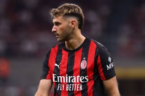 ¡Se queda! Santiago Giménez seguirá en el Milan