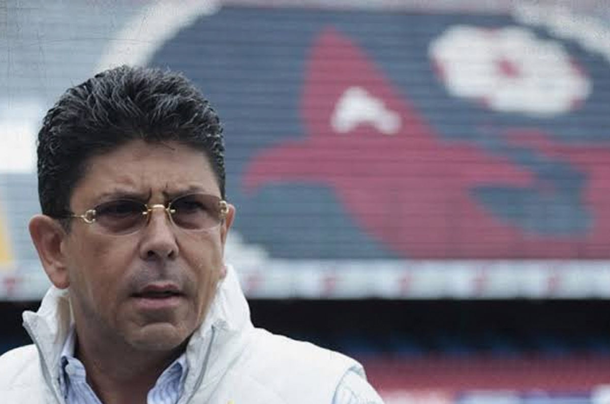Veracruz anuncia a Fidel Kuri y amaga con regresar
