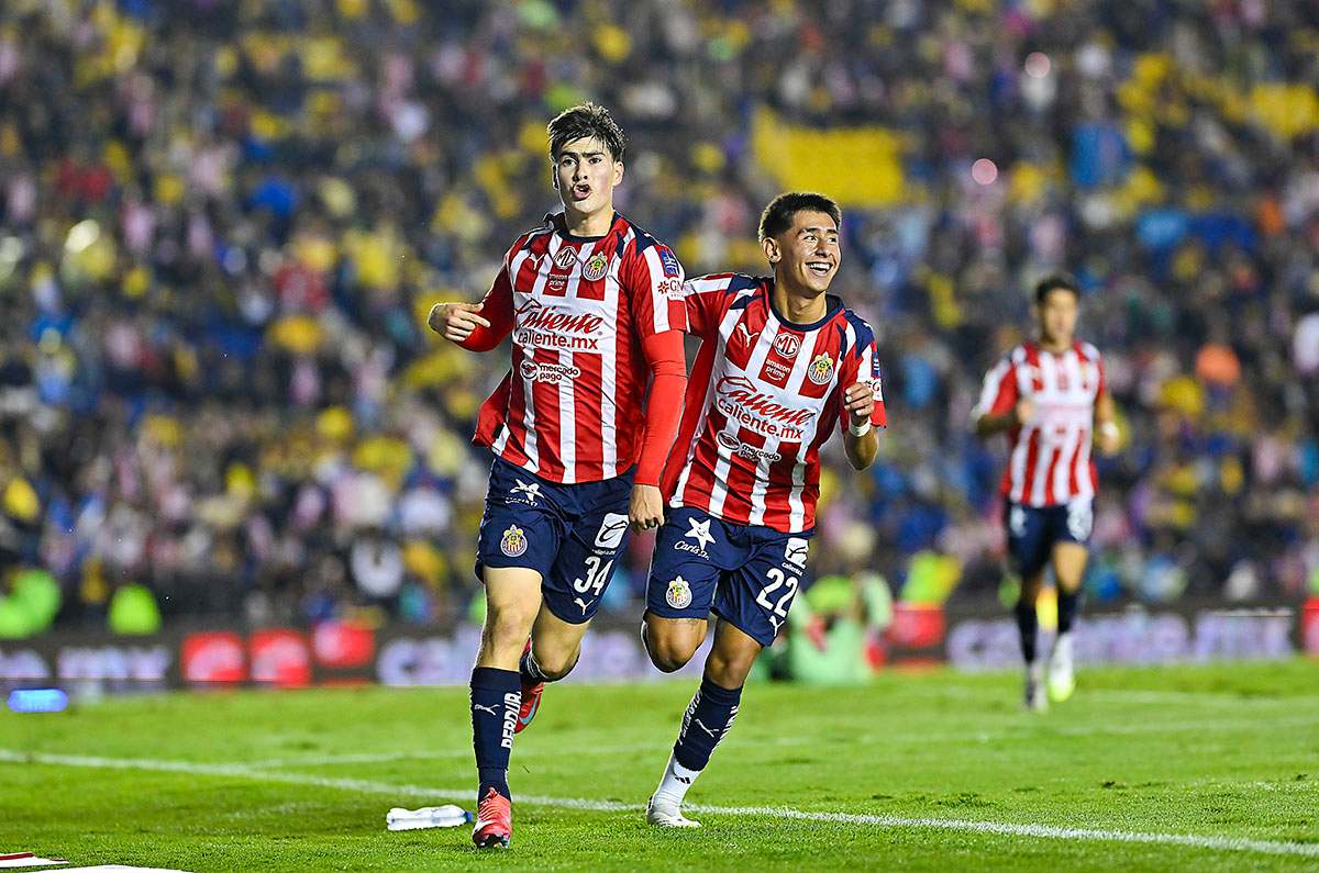 Chivas destroza el invicto del América en el Clásico Nacional