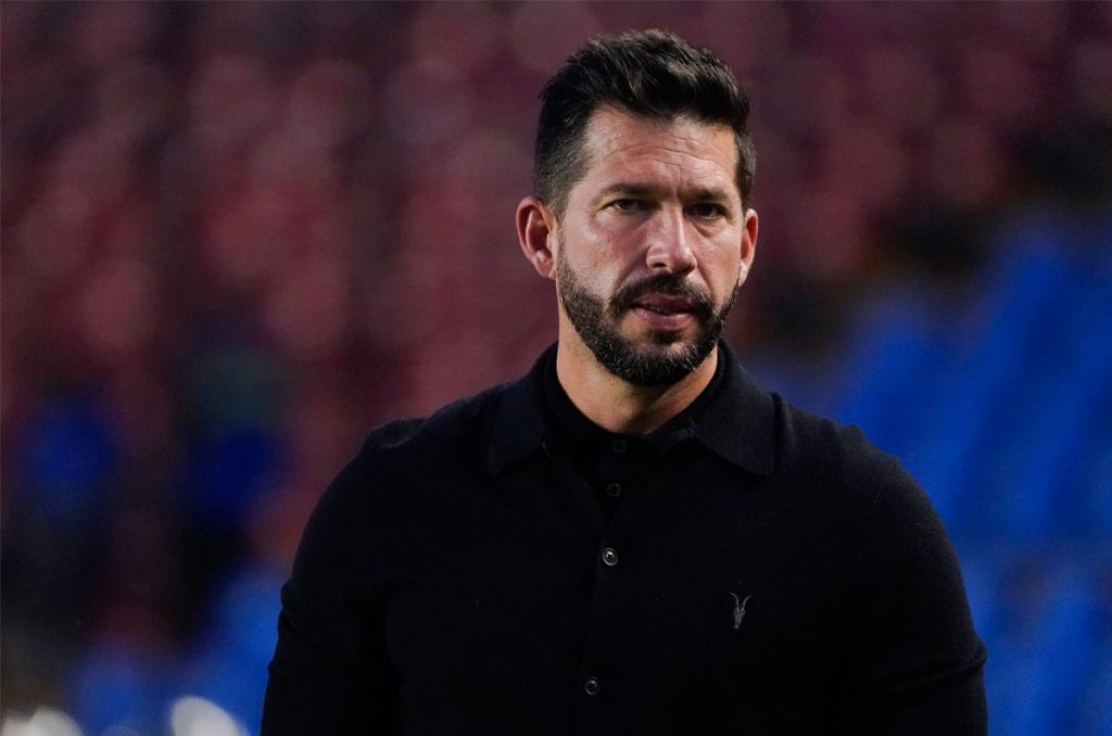 Benjamín Mora se mantendrá, por el momento, en Gallos de Querétaro