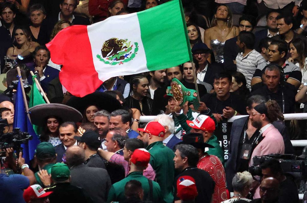 Canelo Álvarez sigue destacando en el boxeo
