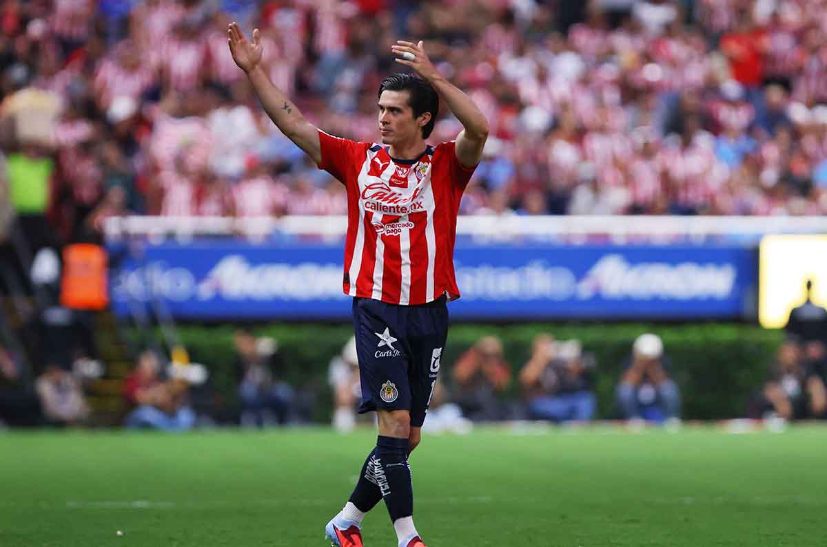 chivas-podria-tener-el-reemplazo-y-relevo-natural-de-erik-lira–2