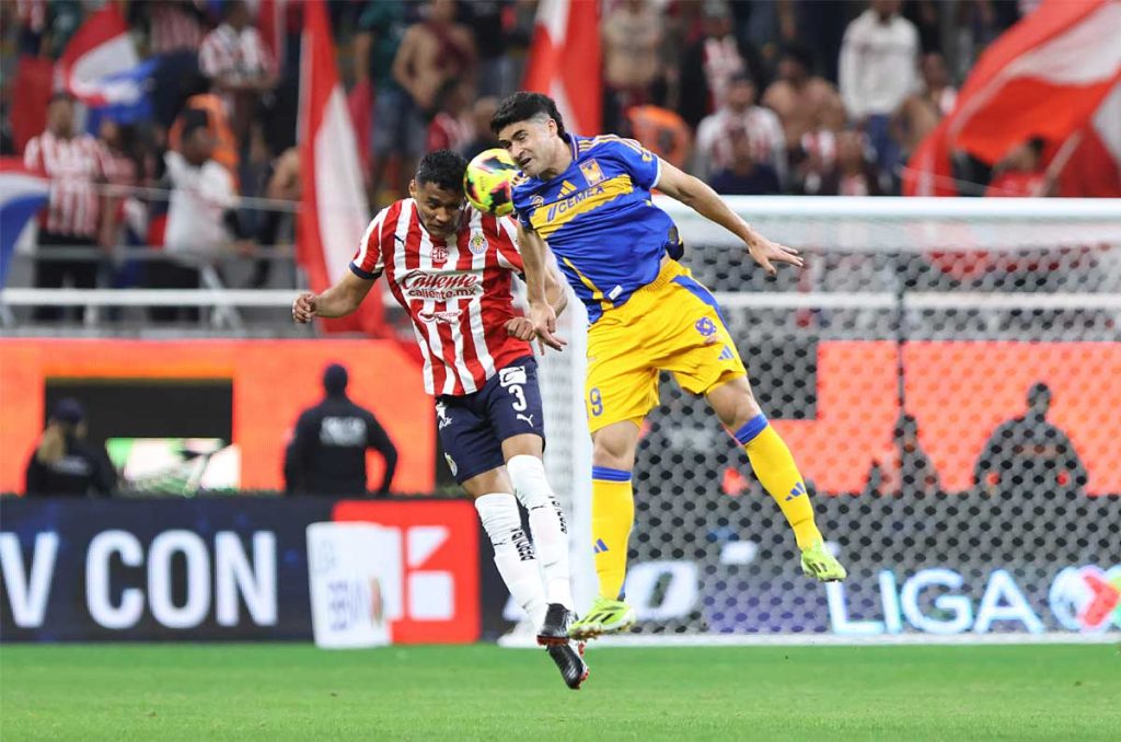 Chivas vs Tigres juegan en la Jornada 1 del torneo Apertura 2025 dentro de la Liga MX