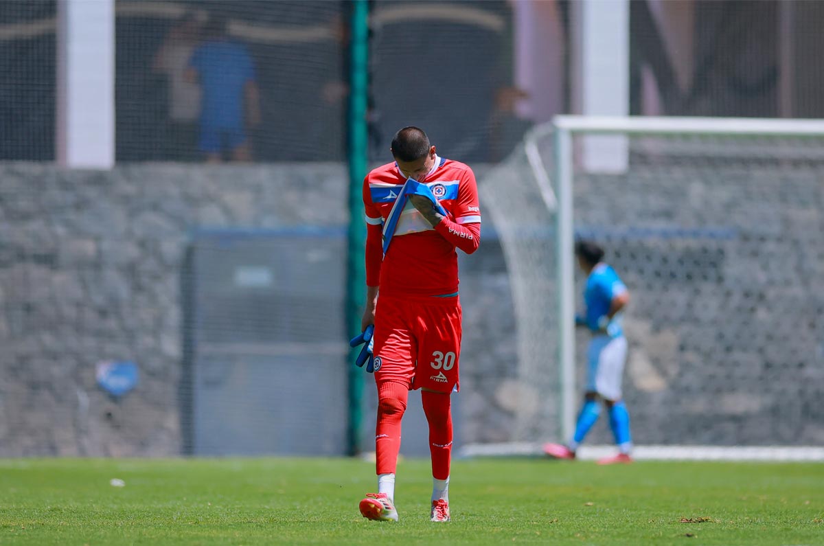 Cruz Azul pone sus esperanzas en otro portero