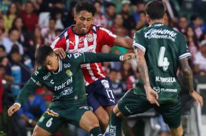 ¿Dónde ver el Chivas vs León? Horario y canales para el partido amistoso