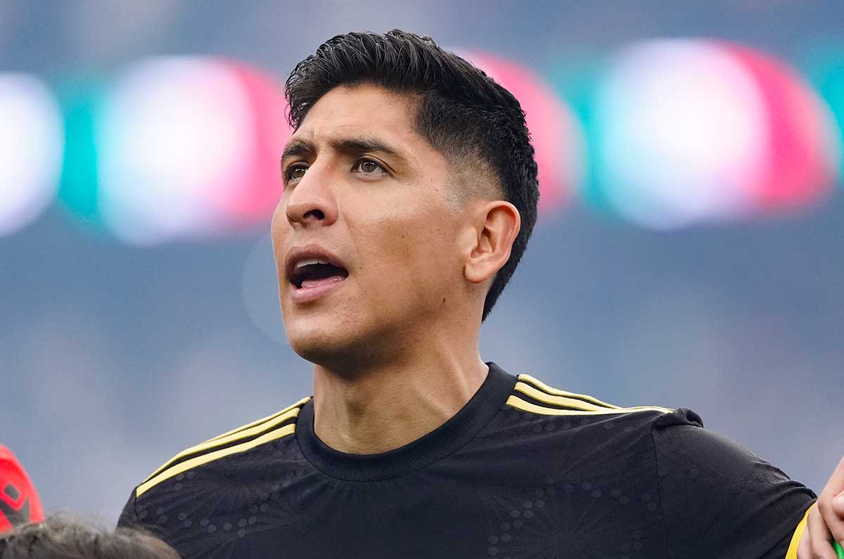 Edson Álvarez sería dirigido por una leyenda en Turquía