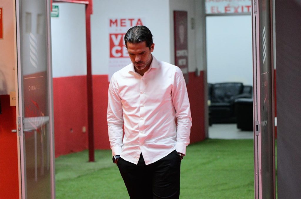 Fernando Gago no salió bien de las Chivas de Guadalajara