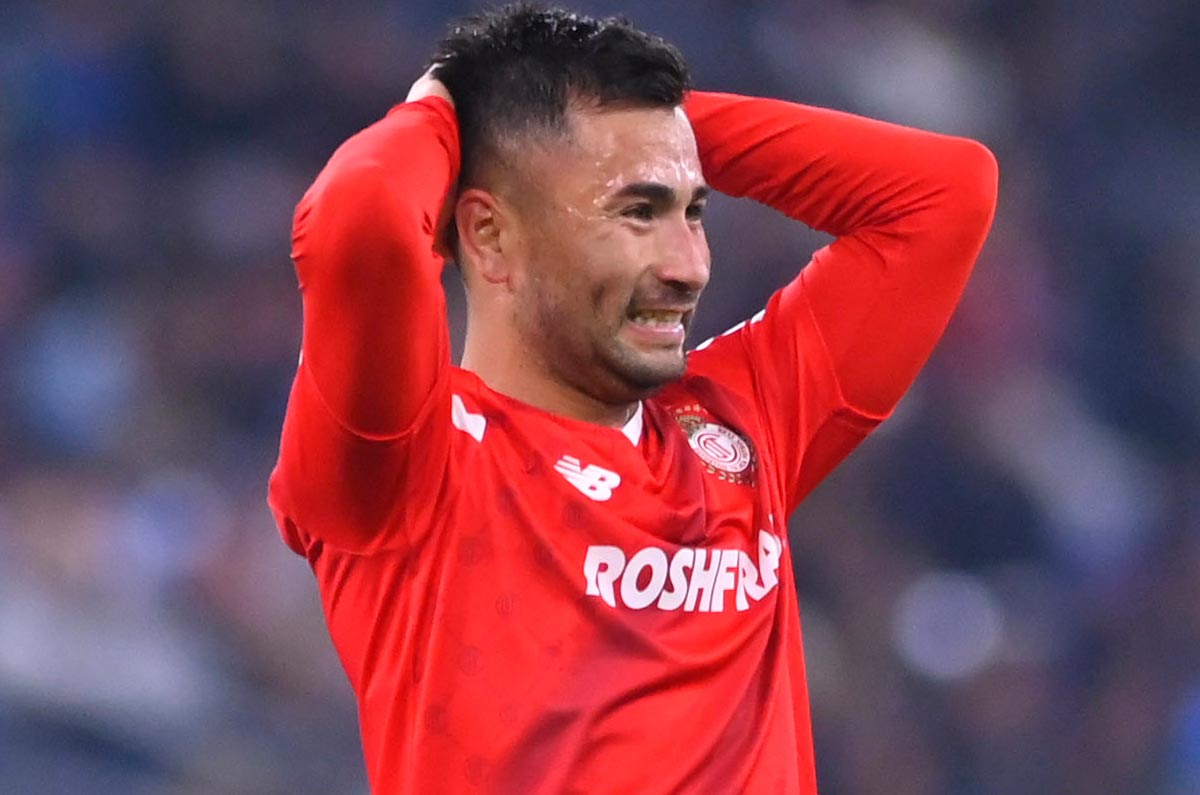 Fue figura en Liga MX y hoy está borrado; la dura realidad de Jean Meneses