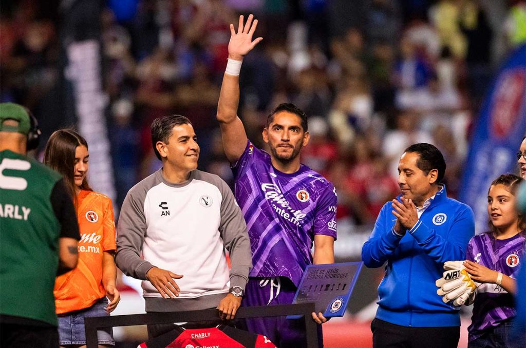 Jesús Corona vivió sus últimos minutos como profesional en el partido entre Tijuana y cruz Azul