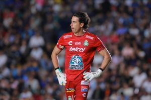 León y Berizzo siguen con sus problemas en la portería
