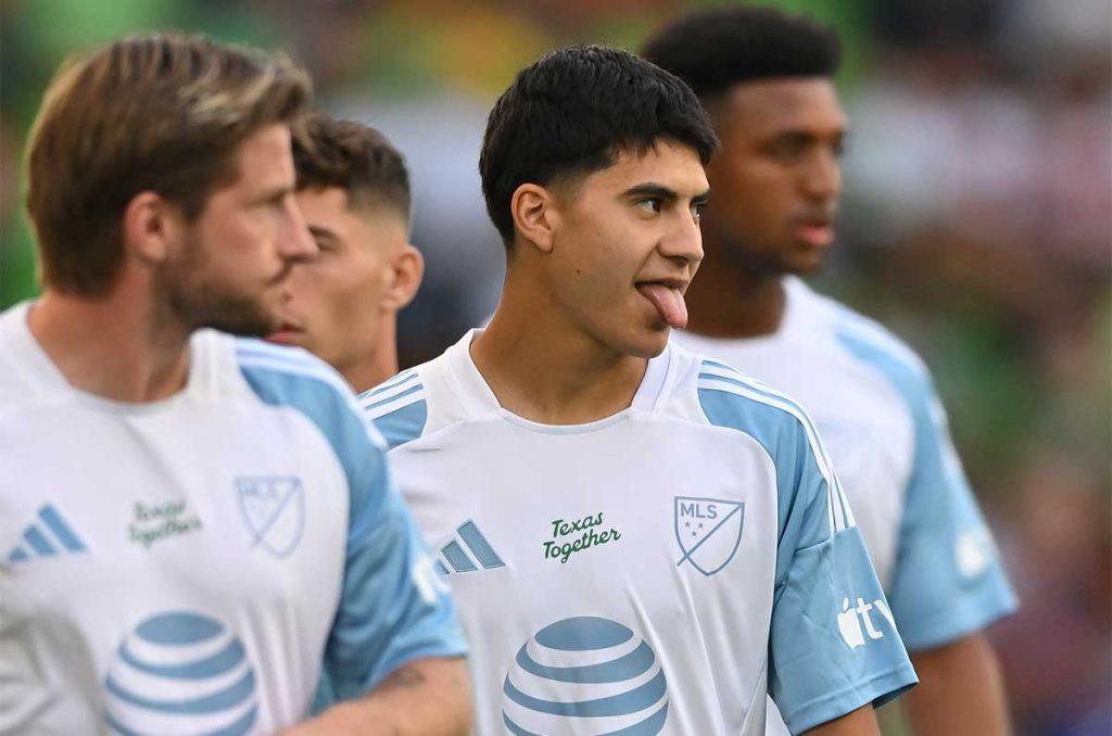 Obed Vargas sigue en un ascenso meteórico