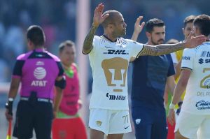 Pumas le gana a Dani Alves la demanda y tendrá que ser indemnizado por el brasileño