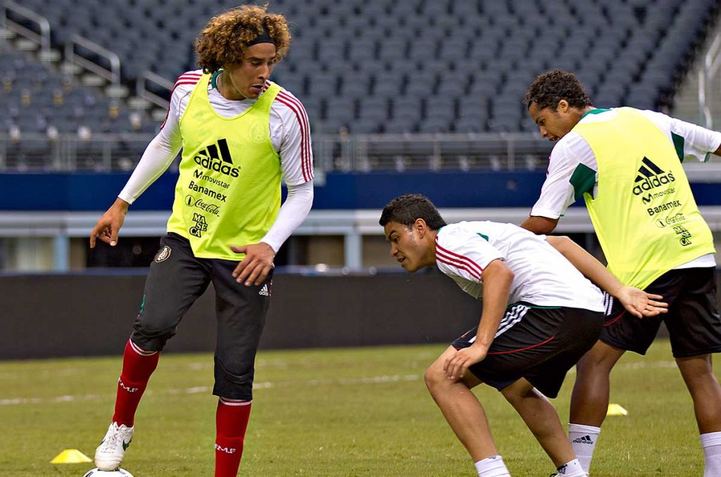 Ochoa y Pablo Barrera se pueden reunir en Gallos