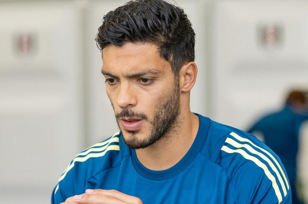 Raúl Jiménez buscará regresar a la senda del gol en el Fulham vs Brentford