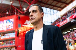 Renato Paiva; con un año de pesadilla en su carrera
