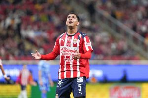 Tras la tormenta, Chivas erró desde los 11 pasos y deja ir 3 puntos ante Tigres