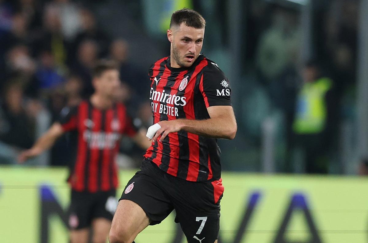 Allegri pone a Santiago Giménez por encima de la estrella del Milan
