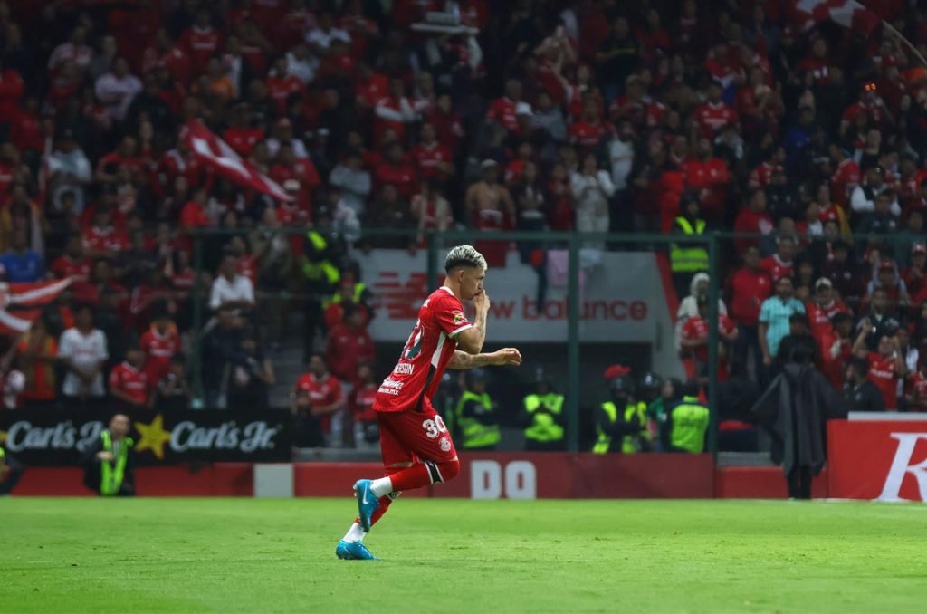 Anderson Duarte no regresará con Toluca por Antonio Mohamed