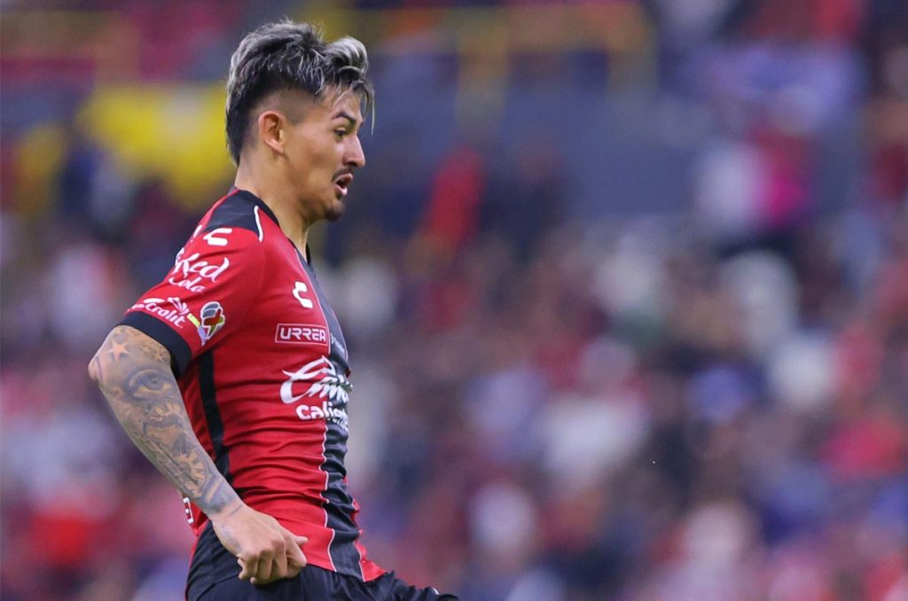 Diego González puede ser comprado por el Atlas y vendido enseguida