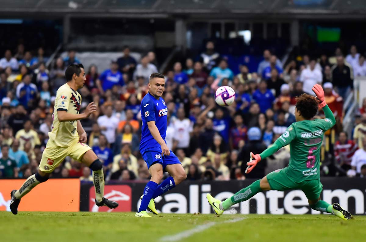 cabecita-rodriguez-goles-cruz-azul-america-clasico-joven