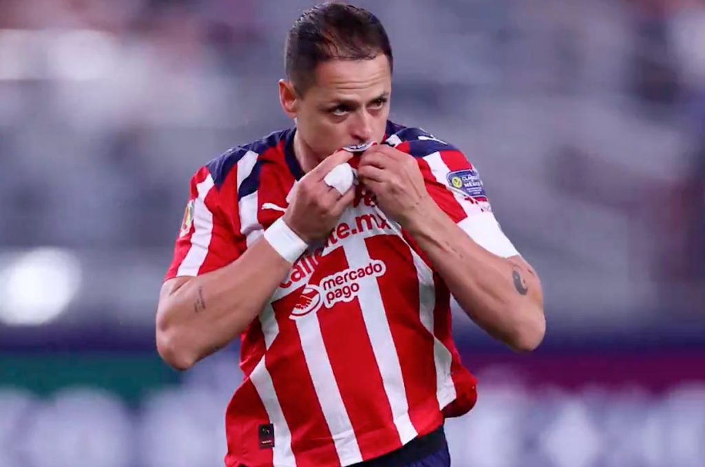 Chicharito tendrá que buscar un nuevo equipo en el 2026