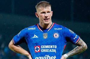Cruz Azul toma decisión inesperada con Mateusz Bogusz