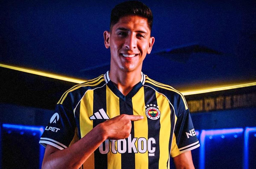 Edson Álvarez puede ver actividad en la Europa League con el Fenerbahce