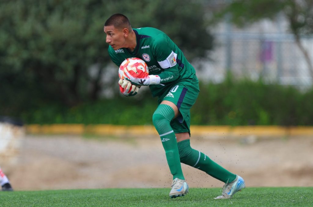 Emmanuel Ochoa tendrá minutos en el primer equipo de Cruz Azul