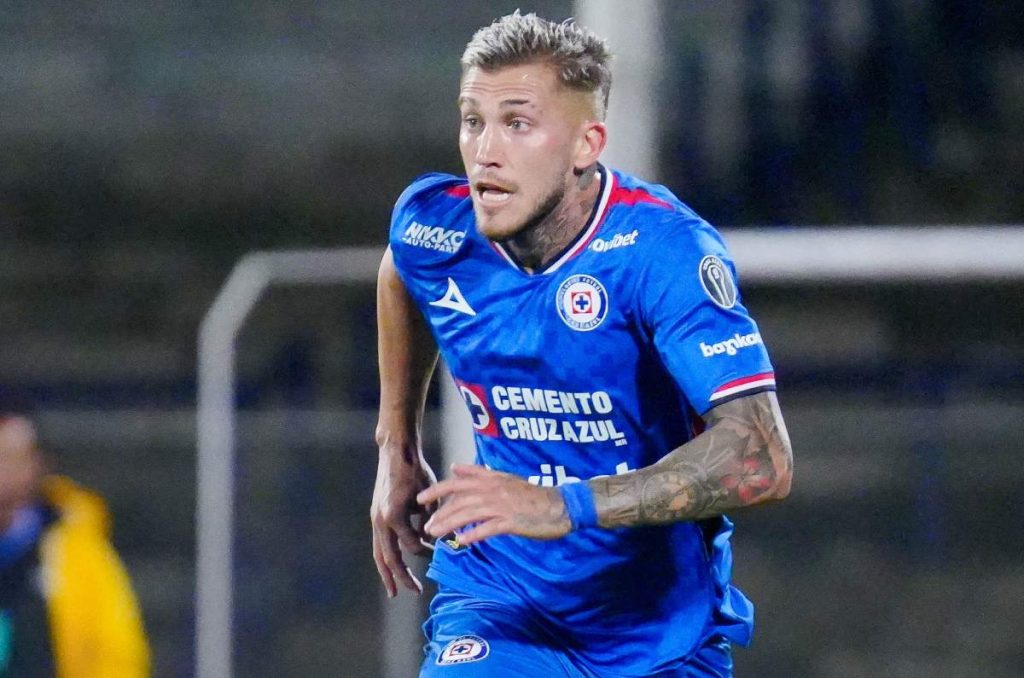 Gonzalo Piovi se queda con el Cruz Azul hasta 2028