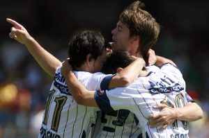 Ídolo de Pumas se postula como sucesor de Efraín Juárez
