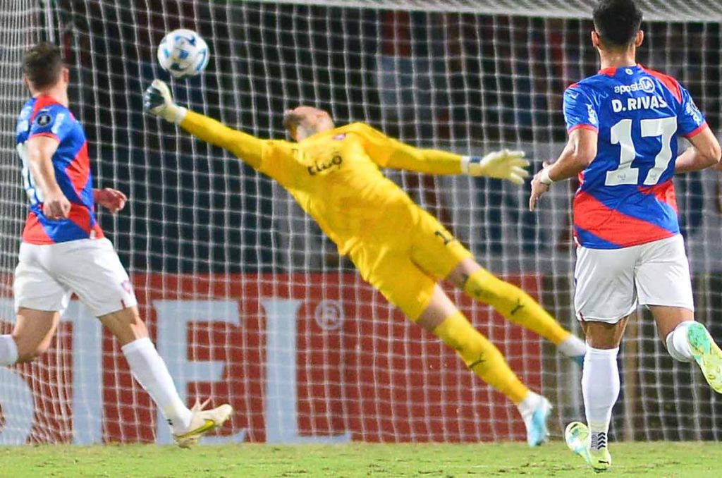 Jean Fernandes, portero que pertenece al Necaxa