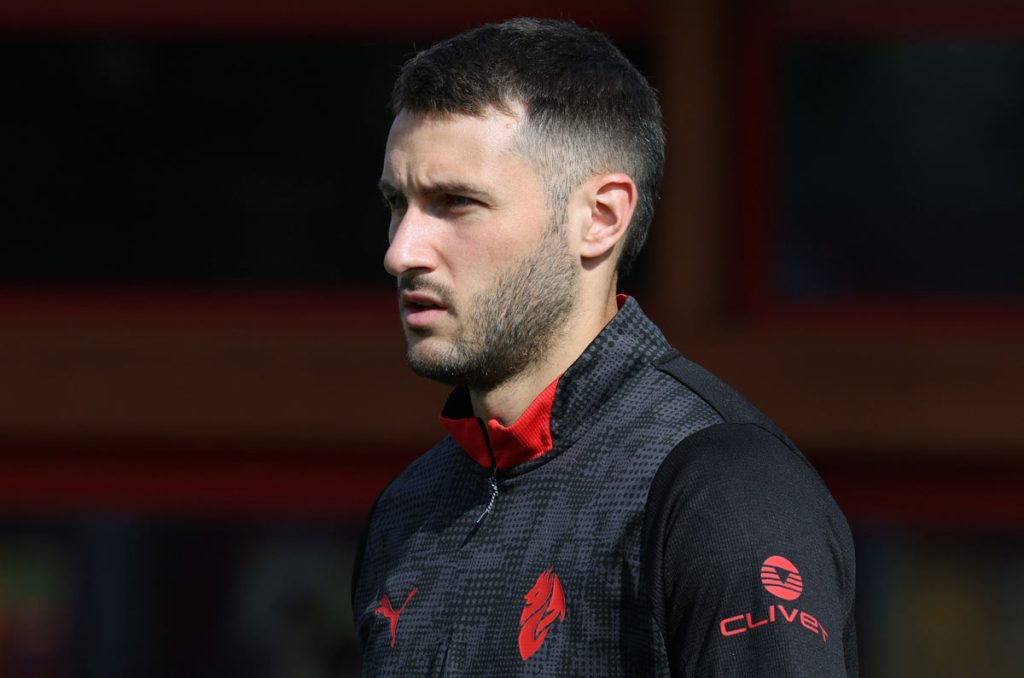 Las 9 finales de Santiago Giménez para convencer al Milan