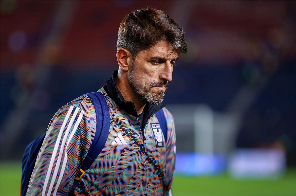 Mientras espera a Pumas, Veljko Paunovic toma un nuevo trabajo