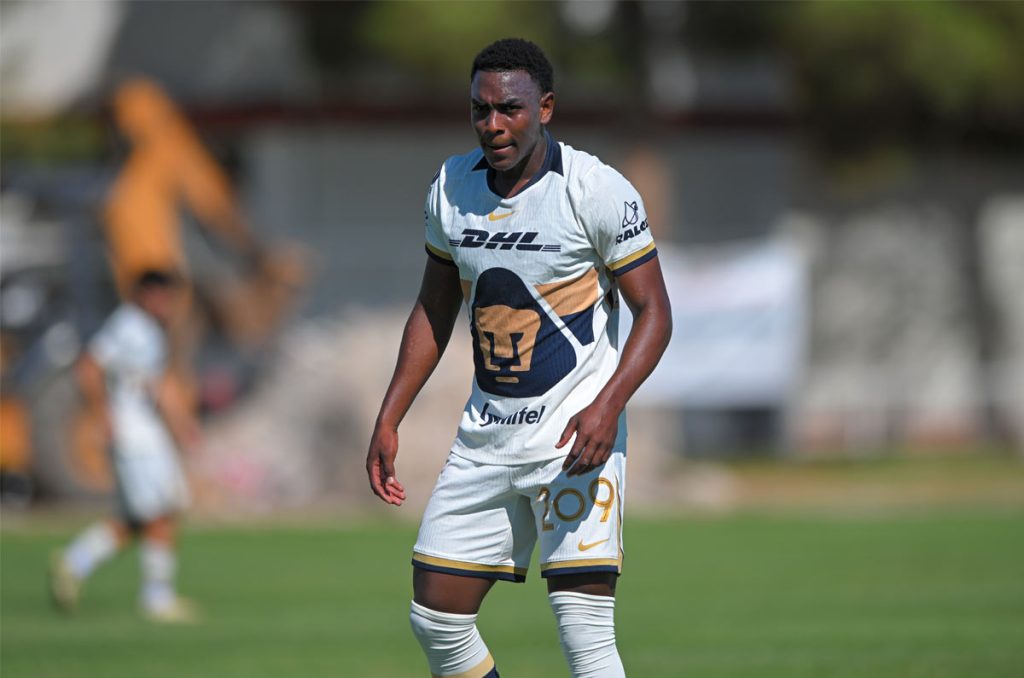 Norberto Jiménez, delantero venezolano en la cantera de Pumas