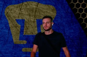 Pumas sabe cuánto cuesta Martín Anselmi y Efraín Juárez, en la cuerda floja