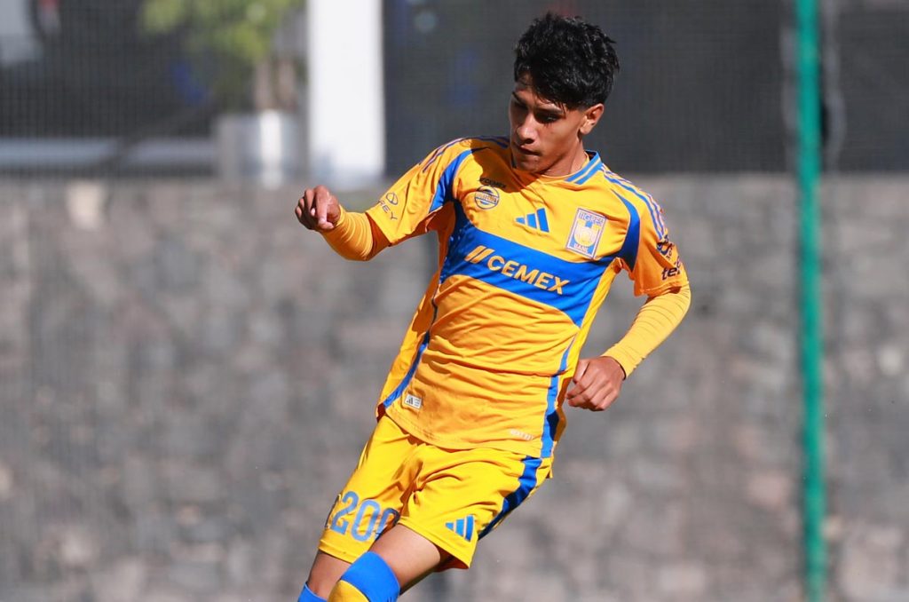Quién es Isaías Betsan Galván, delantero que pide oportunidad en Tigres